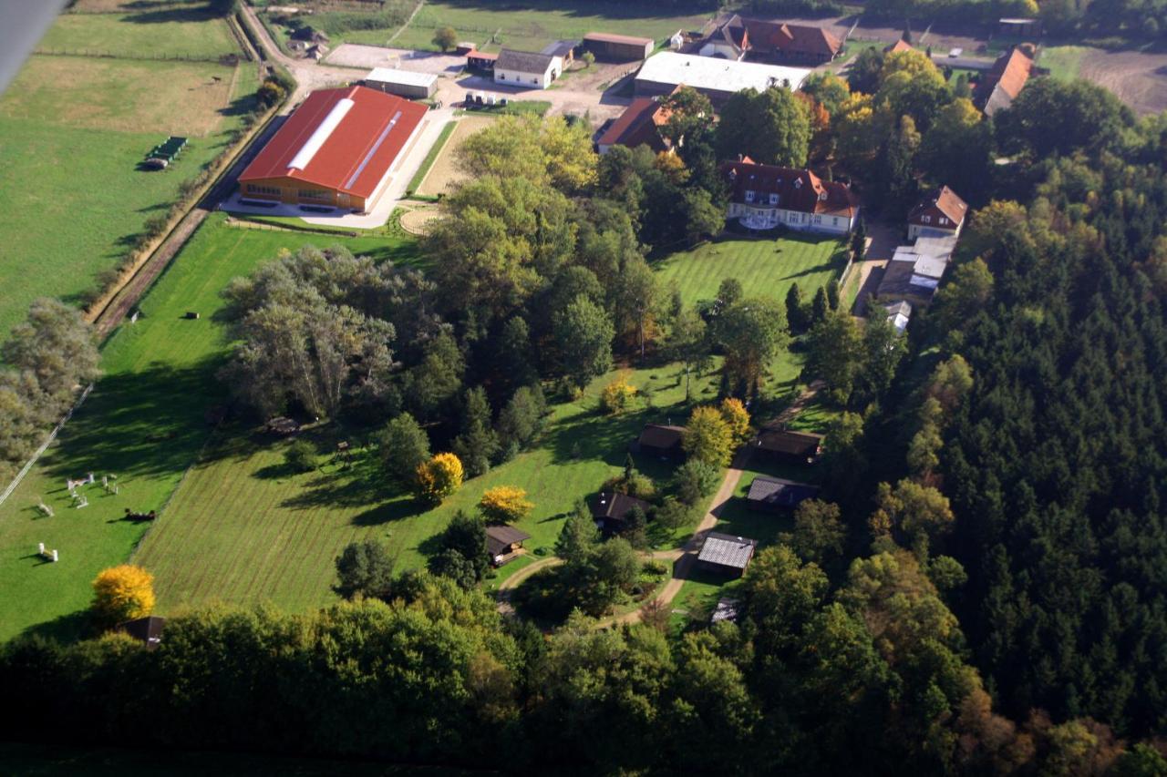 Heidegut Eschede Reitsportanlage Und Feriendorf Zewnętrze zdjęcie